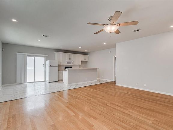 3rd image of 107 Holmstrom St