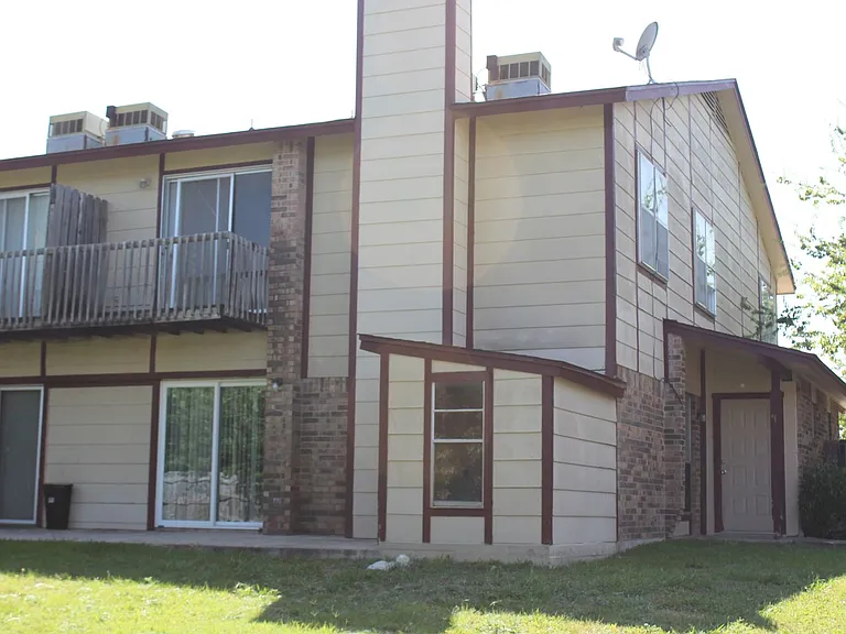1704 Bundrant Dr — Photo 15