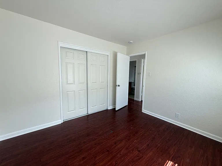 Haller Court — Photo 16