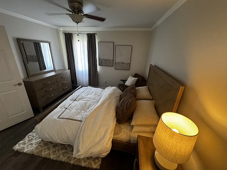 Aventine at Skylyn Apartments — Photo 4