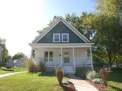 749 Armour Rd, Oconomowoc, WI, 53066
