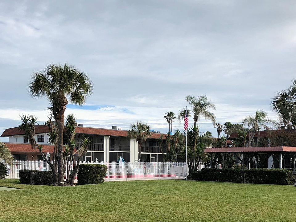1st image of 200 Saint Lucie Ln APT 402