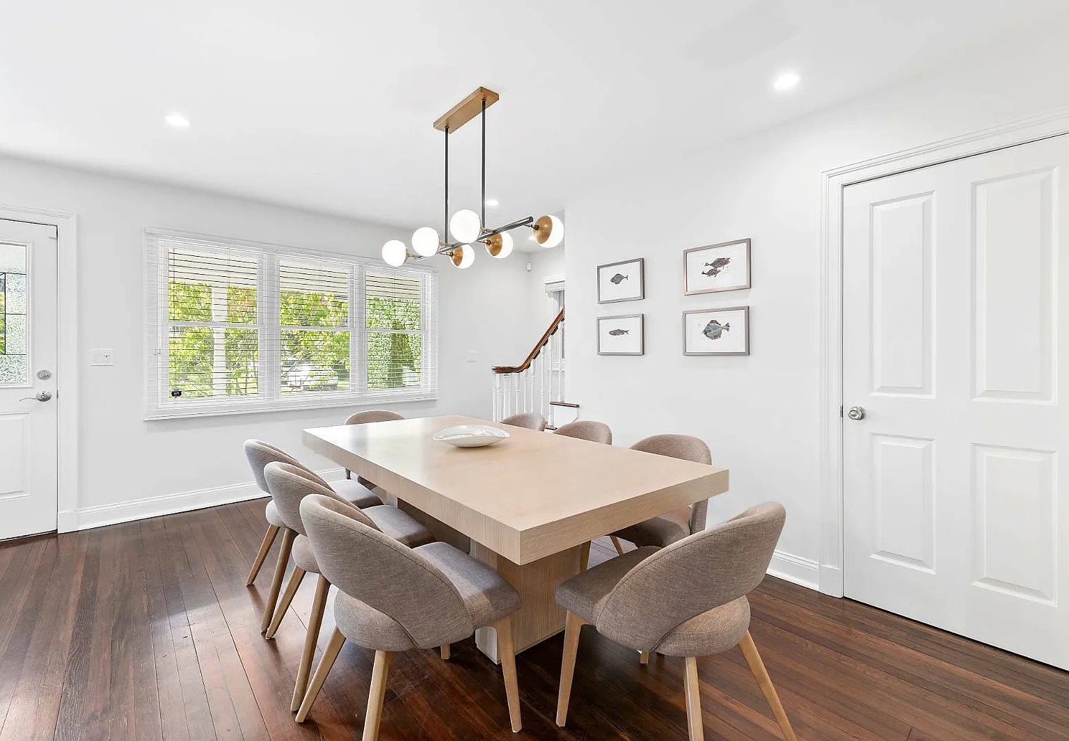 Beautifully Renovated In Sh Village! — Photo 3