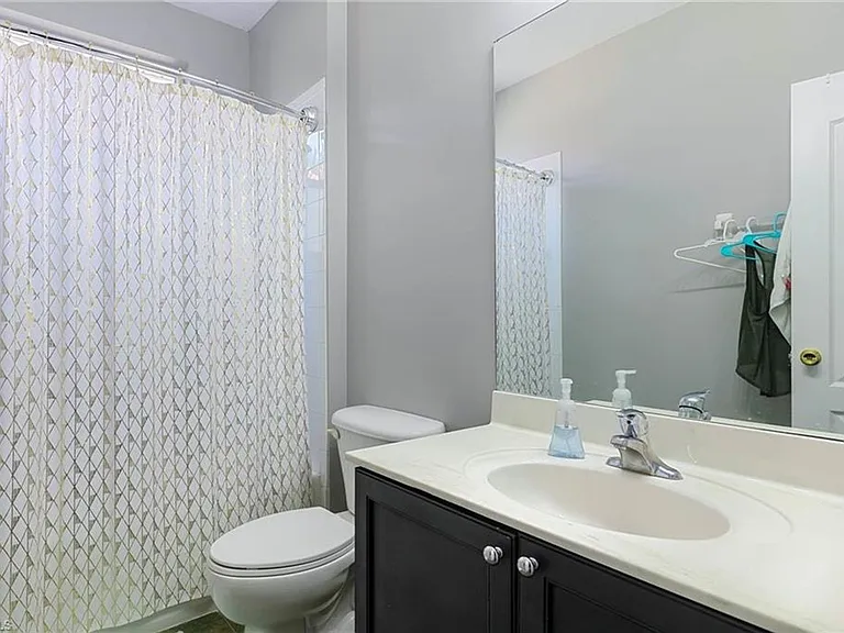 9139 Spring Mountain Way — Photo 16