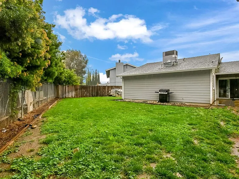 1230 Payne Ct — Photo 18