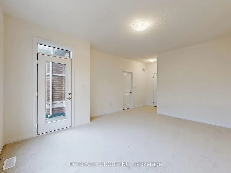 28 Millman Ln — Photo 21