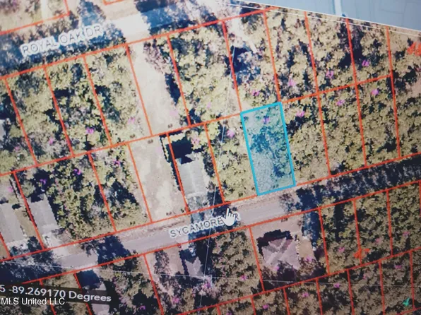 Sycamore Dr, Pass Christian, MS 39571