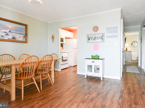 3rd image of 417 Robin Dr #B203