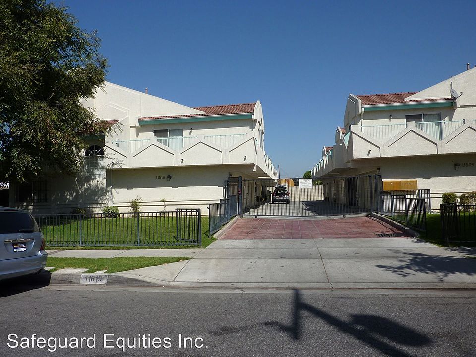 1st image of 11625 208th St Unit C
