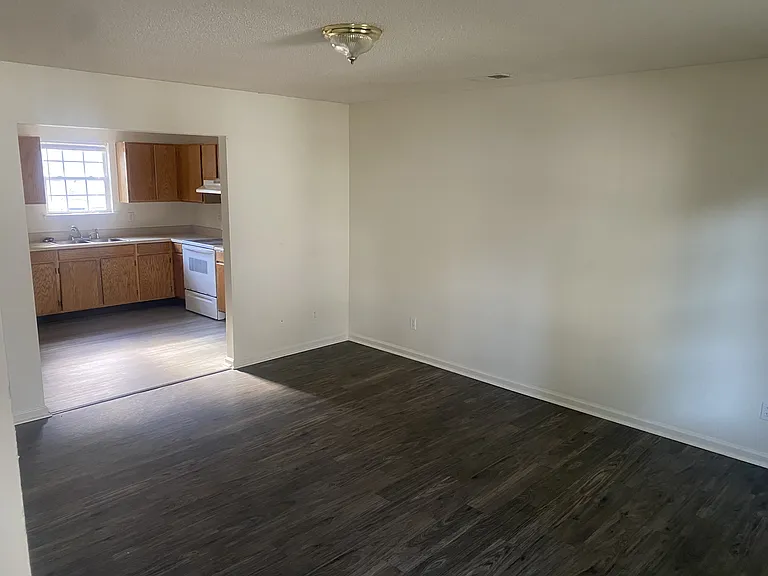 1309 Waverly Ave #A — Photo 6