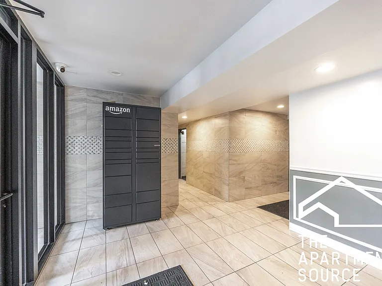 6011 N Winthrop Ave #407 — Photo 7
