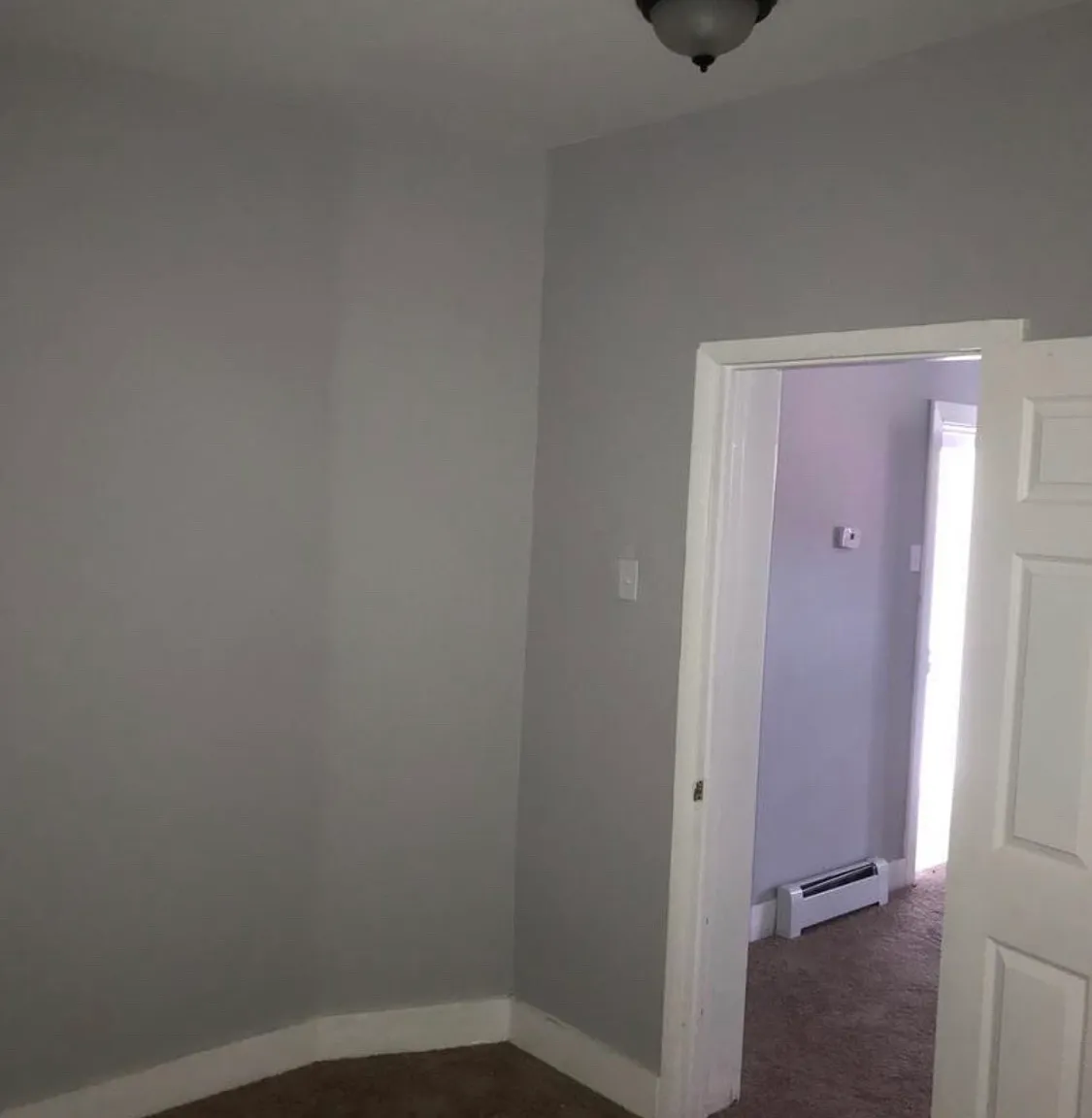 4 bed, 2000 sqft, $2,200 — Photo 2