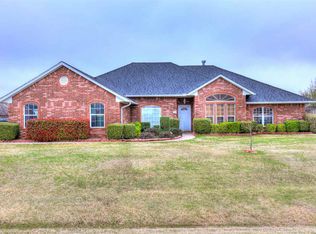 11 NW Havenshire Cir, Lawton, OK 73505