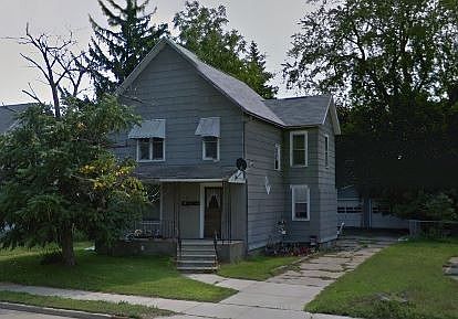 1st image of 724 Marinette Ave