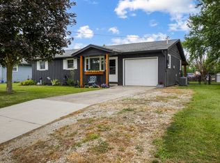 1530 E 26th St, Muncie, IN 47302