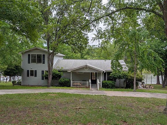 2nd image of 829 Rocky Point Cir