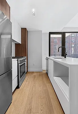 Rented by West 124th Manager LLC | media 48