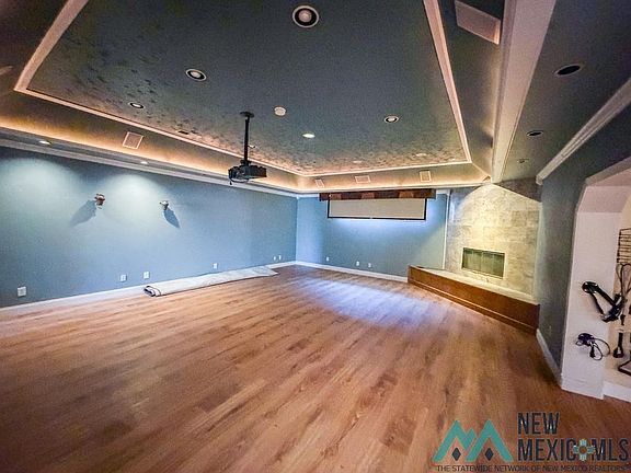 3rd image of 809 W Gore Ave