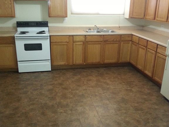 4th image of 144 N Waller Ave APT 1E