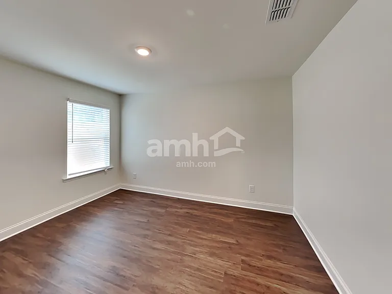 556 Summit View Ln — Photo 24