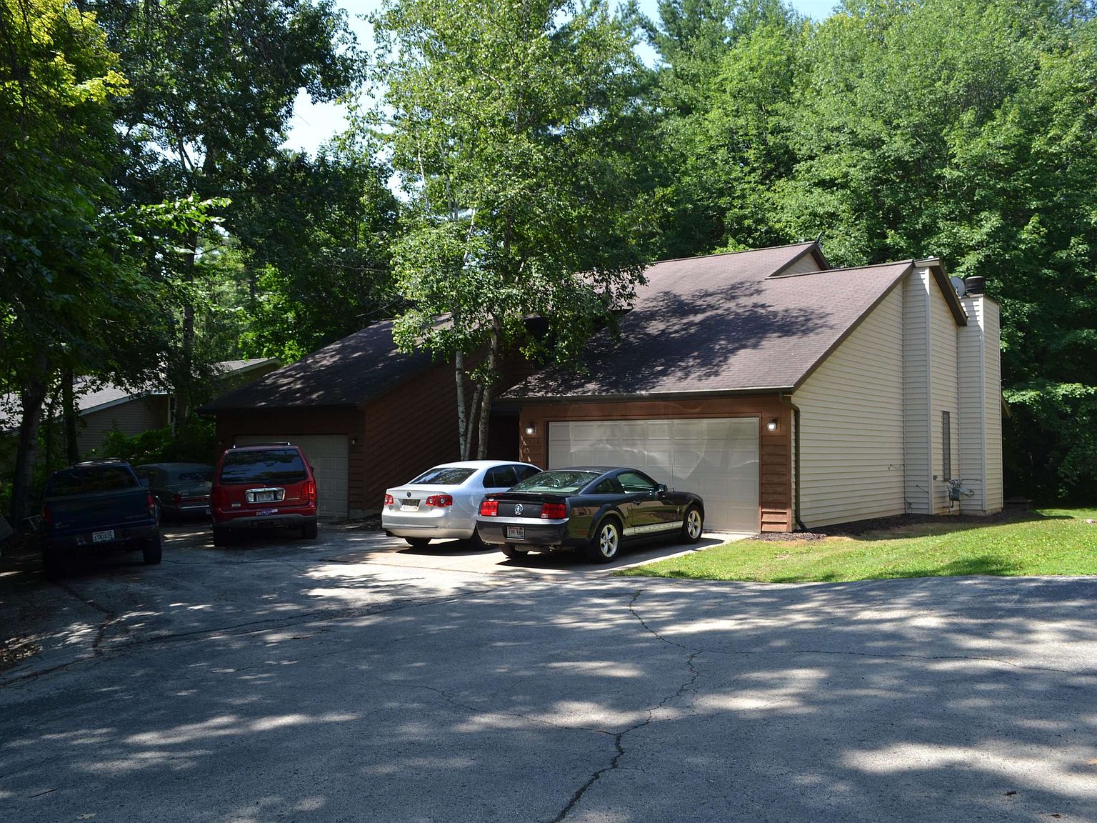 2038 Packerland Dr, Green Bay, WI 54304 Zillow