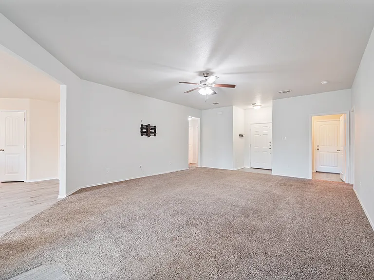 724 Liberty Valley Dr — Photo 12