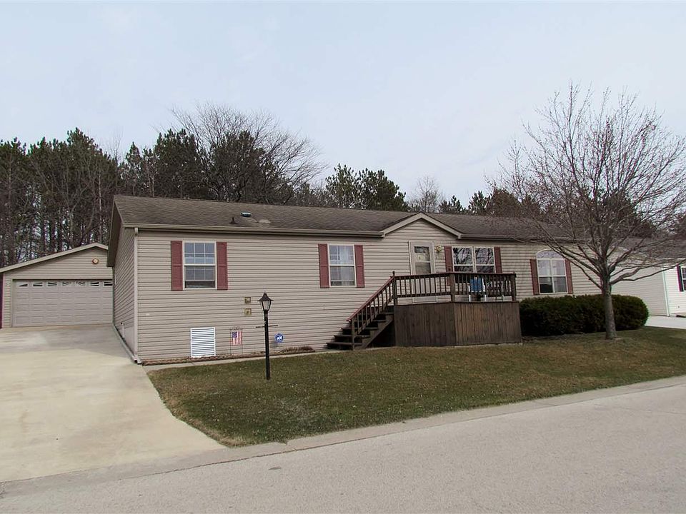 1st image of 8327 Hickory Tree Dr