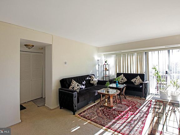 5th image of 5801 Quantrell Ave APT 207