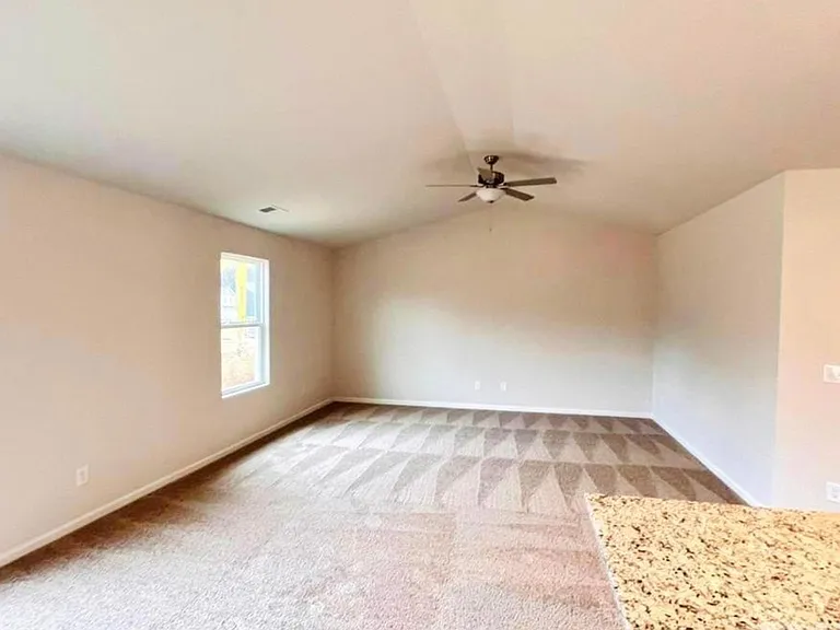 110 Shallow Dr — Photo 5