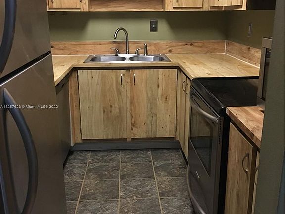 4th image of 9301 SW 92nd Ave APT B311