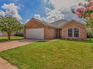 12429 Seven Eagles Ln, Burleson, TX 76028