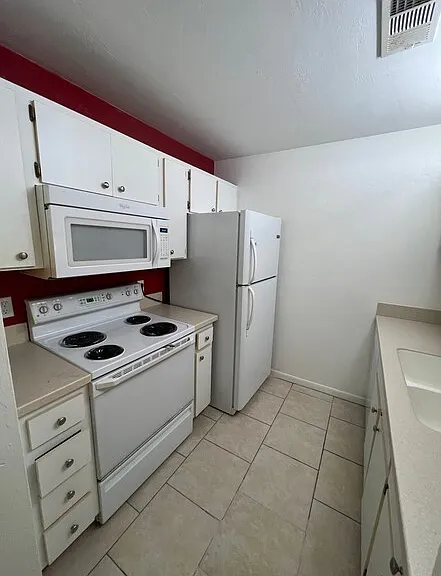3800 SW 20th Ave #405 — Photo 11