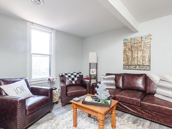 4th image of 2052 N Dayton St APT 3R