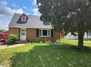712 W 5th St S, Newton, IA 50208