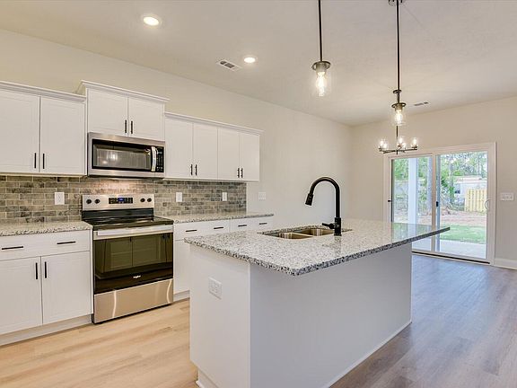 3rd image of 494 Mill Stone Ln