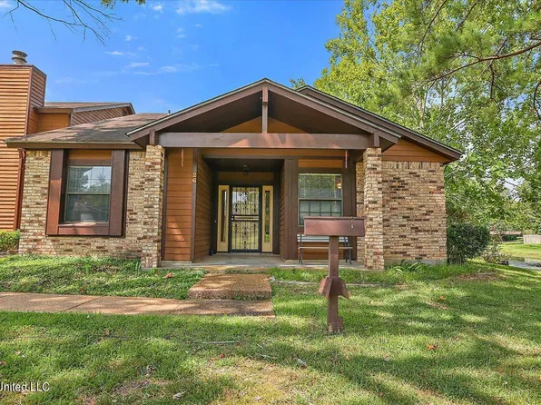 26 Shore Dr, Clinton, MS 39056