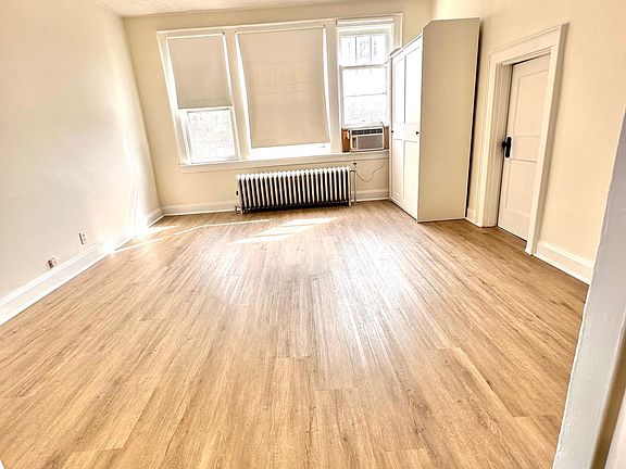 5th image of 3303 Ormond Ave APT 5