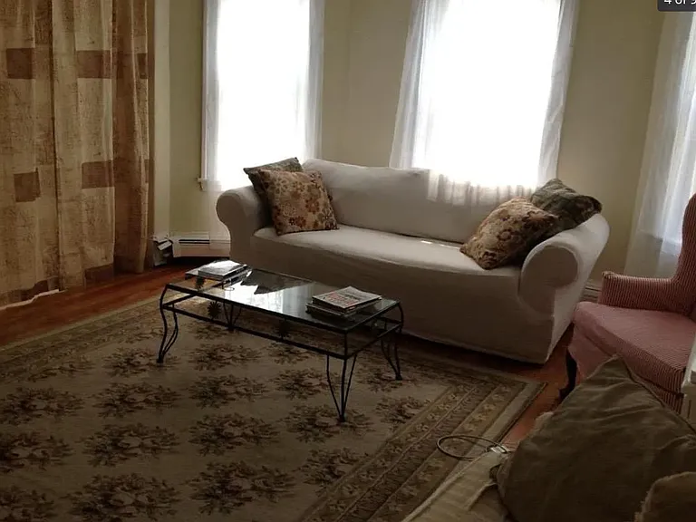 2144 Warner St #2 — Photo 8