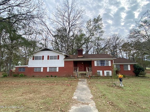 2nd image of 557 W McPherson Dr