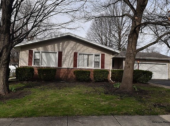 2nd image of 4 N Cypress Ln