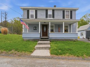 37 Alger St, Adams, MA 01220