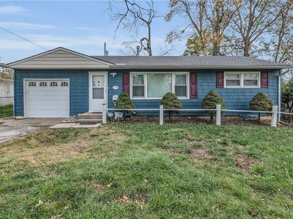 11020 Cambridge Ave, Kansas City, MO 64134