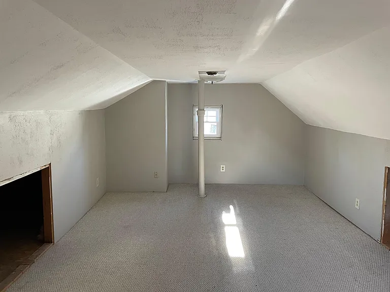 18215 Owego Ct — Photo 12