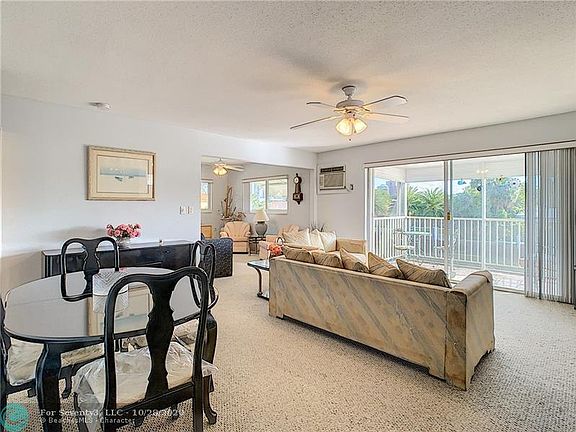 5th image of 2850 30th St #11