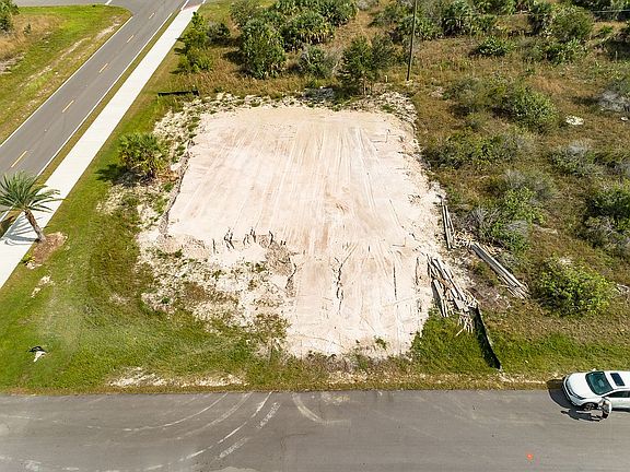 2nd image of 14771 Ingraham Blvd