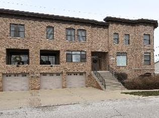 864 N Illinois Ave, Arlington Heights, IL 60004