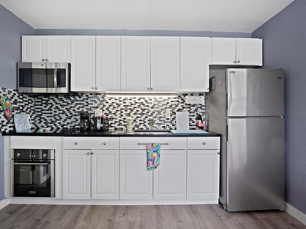 11160 3rd St E APT 4