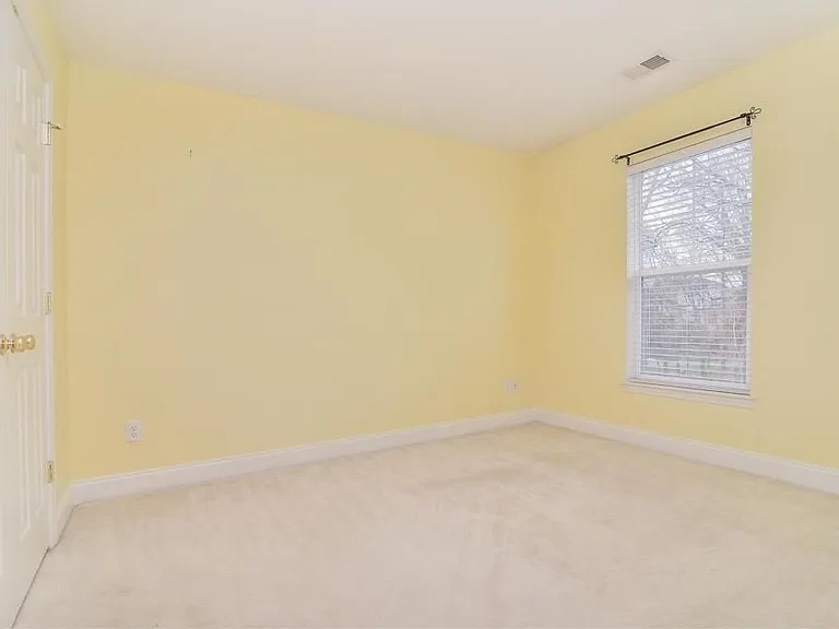 15607 Chipping Dr — Photo 11