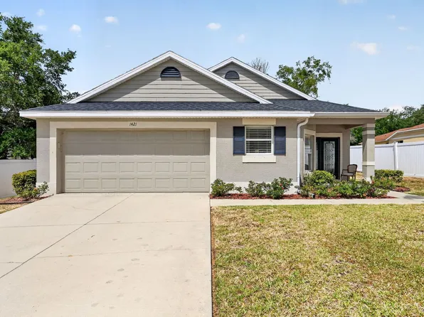 1421 Kellogg Dr, Tavares, FL 32778