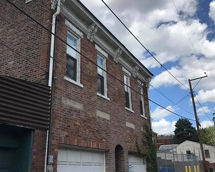 90 15th St #REAR — Photo 8